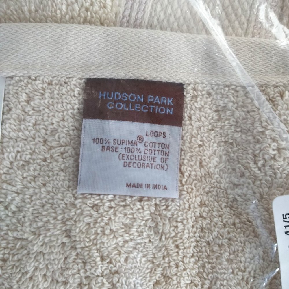 Hudson Park Bath Sheet - Picture 3 of 8